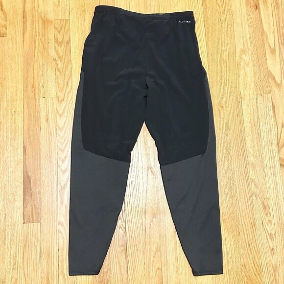 Nike Dri- FIT ADV AeroSwift Men’s Size M Black White Running Joggers - Picture 3 of 7